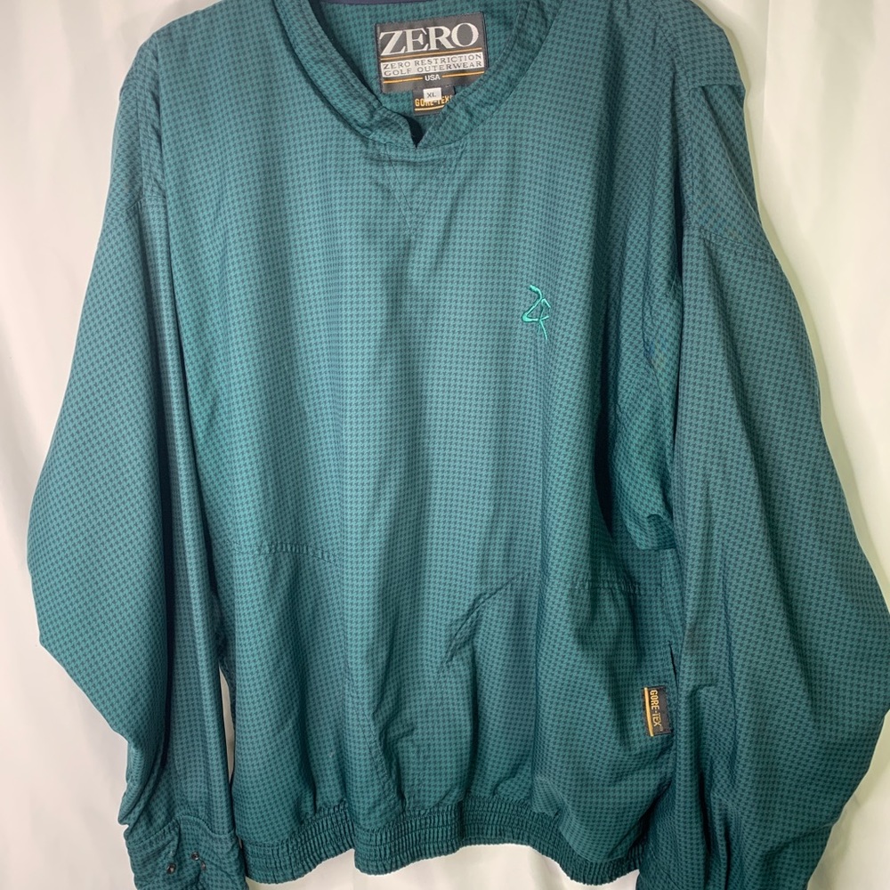Zero Restrictions golf outerwear
